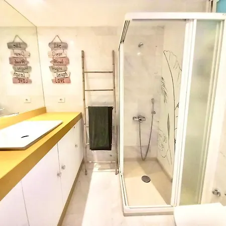 Tropical House Near Beach&yumbo San Bartolomé